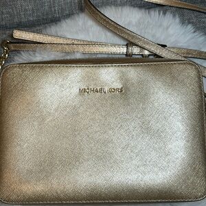 MICHAEL KORS Gold SAFFINO Shoulder Bag Jetset